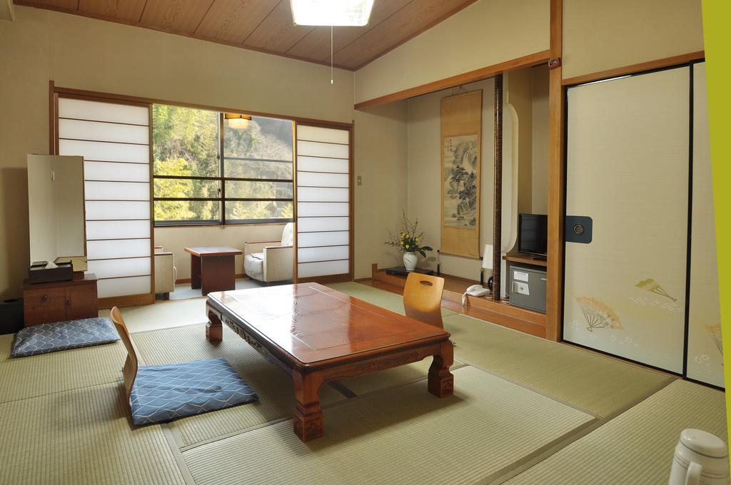 Furuyu Onsen Oogiya Hotel Saga Esterno foto
